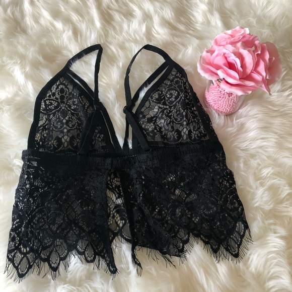 Lace Top🎀 - Picture 2 of 4